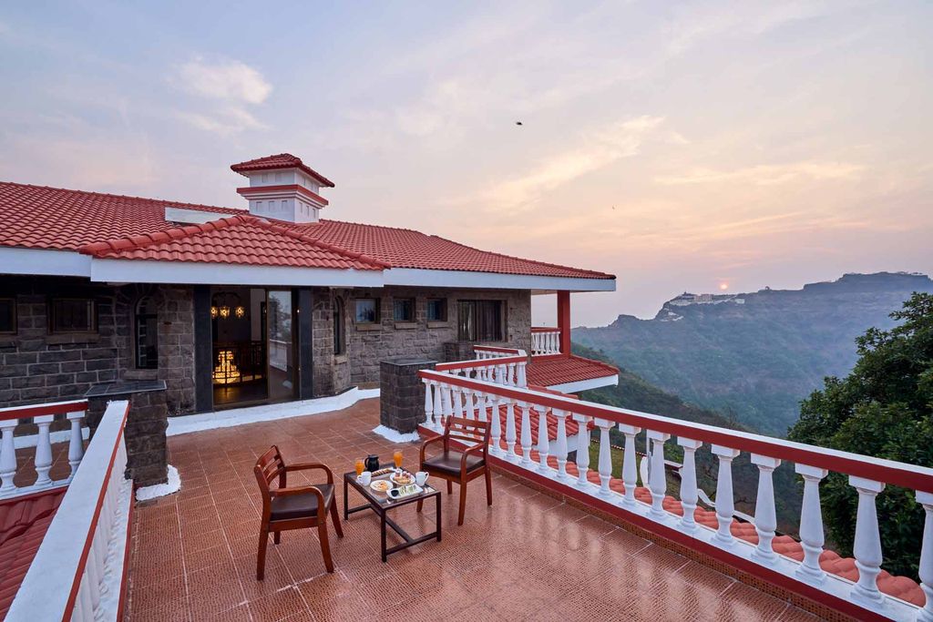 Upper terrace overlooking the valley at sunset